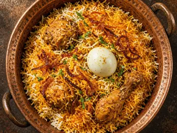 নমুনা ছবি: এক হাঁড়ি বিরিয়ানি